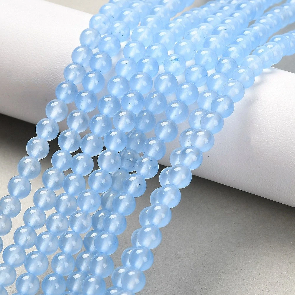 Jadeit světle modrý, 4-4,5 mm, šňůra 38 cm (cca 48 korálků)