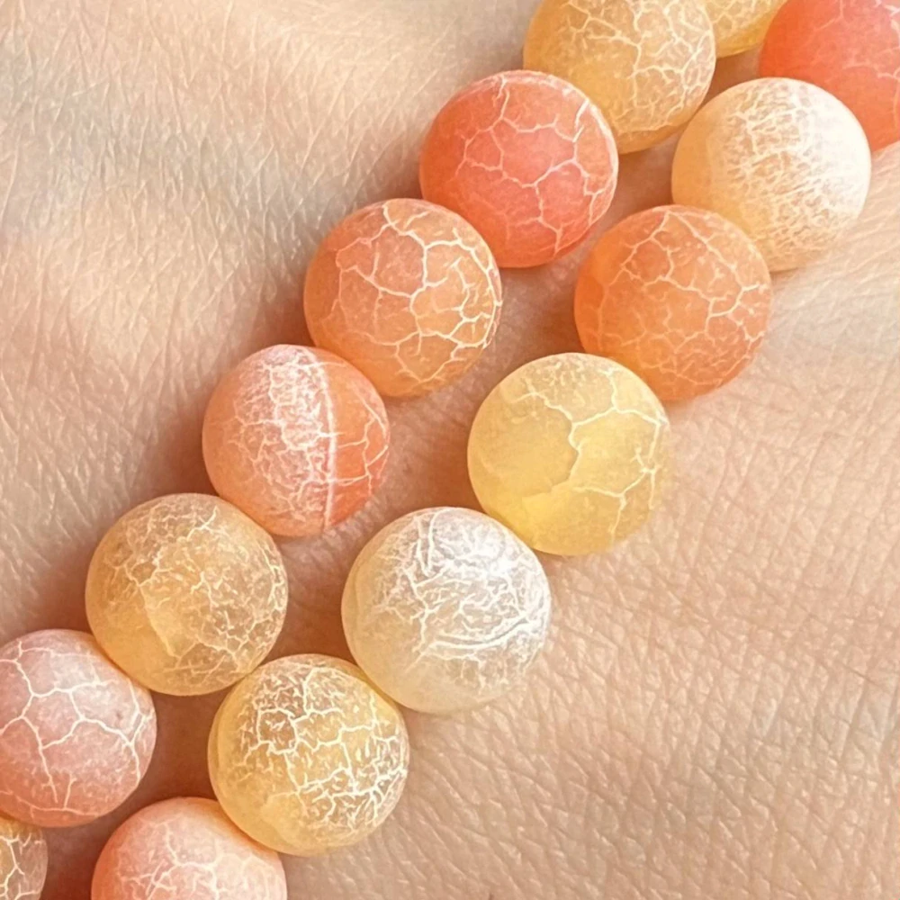 Achát ledový oranžovo žlutý, 8 mm, šňůra 38 cm (cca 46 korálků)