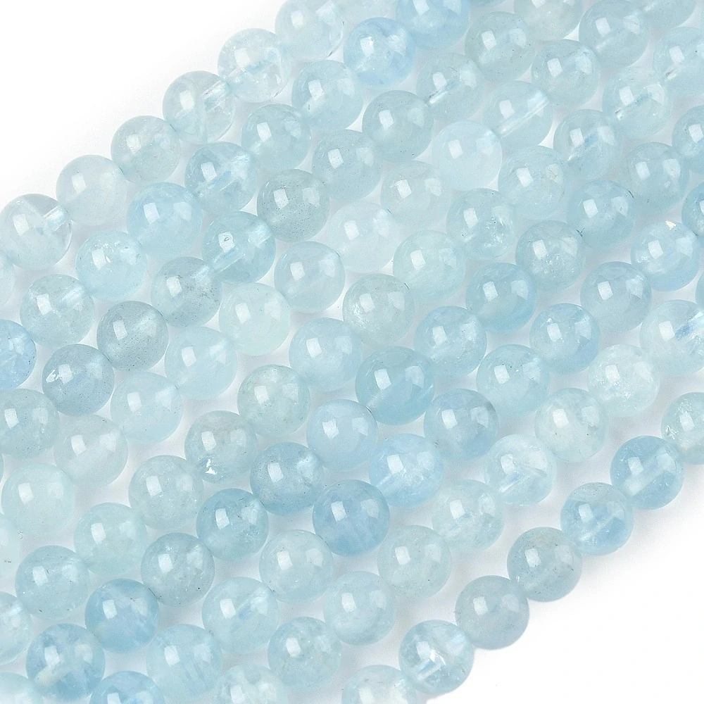 Akvamarín, kvalita A, 6 mm, půlšňůra 19 cm (cca 30 korálků)