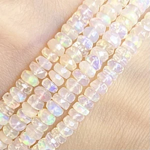 Drahý opál fasetovaný, rondelky, 3,5-5x2 mm, půlšňůra 19 cm