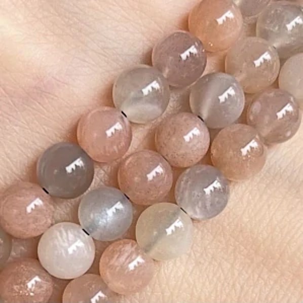 Měsíční a sluneční kámen, kvalita AAA, 6-7 mm, půlšňůra 19 cm (cca 32 korálků)