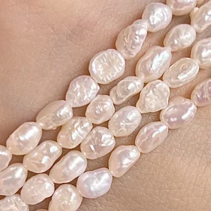 Barokní perly, 4-6 mm, půlšňůra 17 cm