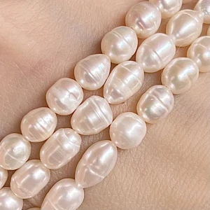 Říční perly, 7,5-9,5 mm, půlšňůra 18 cm
