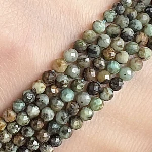 Tyrkys africký (jaspis), 3 mm, šňůra 38 cm (cca 119 korálků)