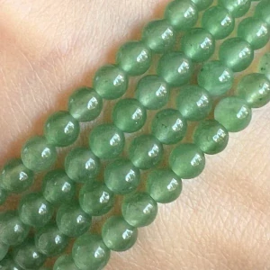Jadeit zelený, 4-4,5 mm, šňůra 38 cm (cca 92 korálků)