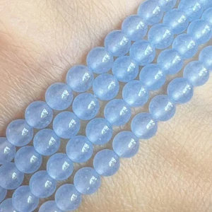 Jadeit světle modrý, 4-4,5 mm, šňůra 38 cm (cca 48 korálků)