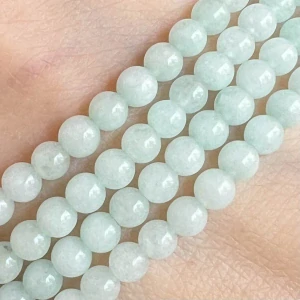 Jadeit světle zelený, 4-4,5 mm, šňůra 38 cm (cca 92 korálků)