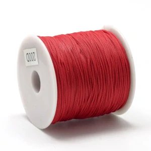 Polyesterová šňůrka červená, 0,8 mm, návin cca 120 m