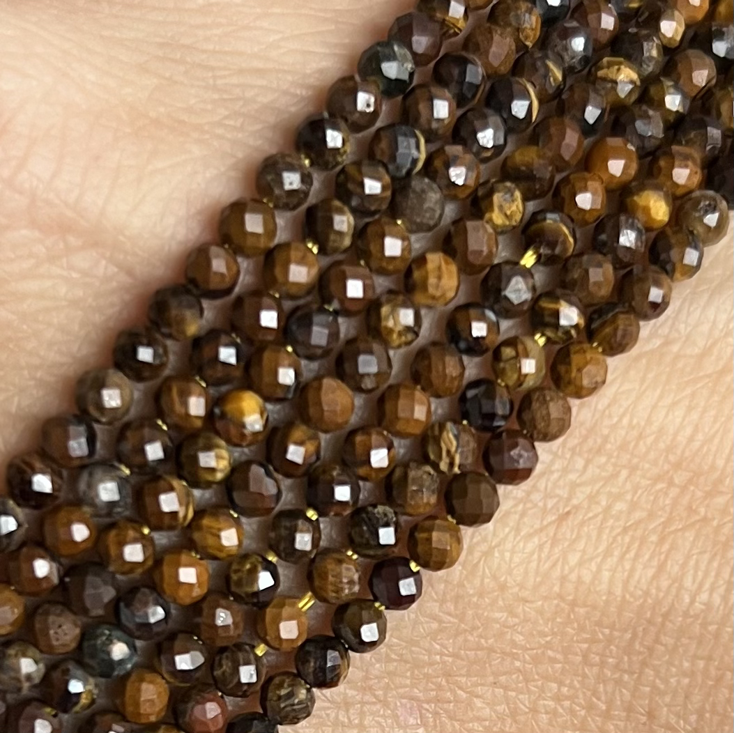 Tygří oko, 3 mm, fasetované, balení 5 ks