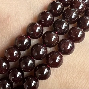 Granát tmavý, 6 mm, balení 5 ks