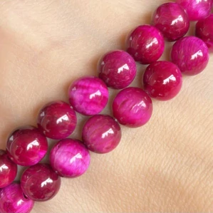 Tygří oko růžové, 8 mm, půlšňůra 19 cm (cca 23 korálků)