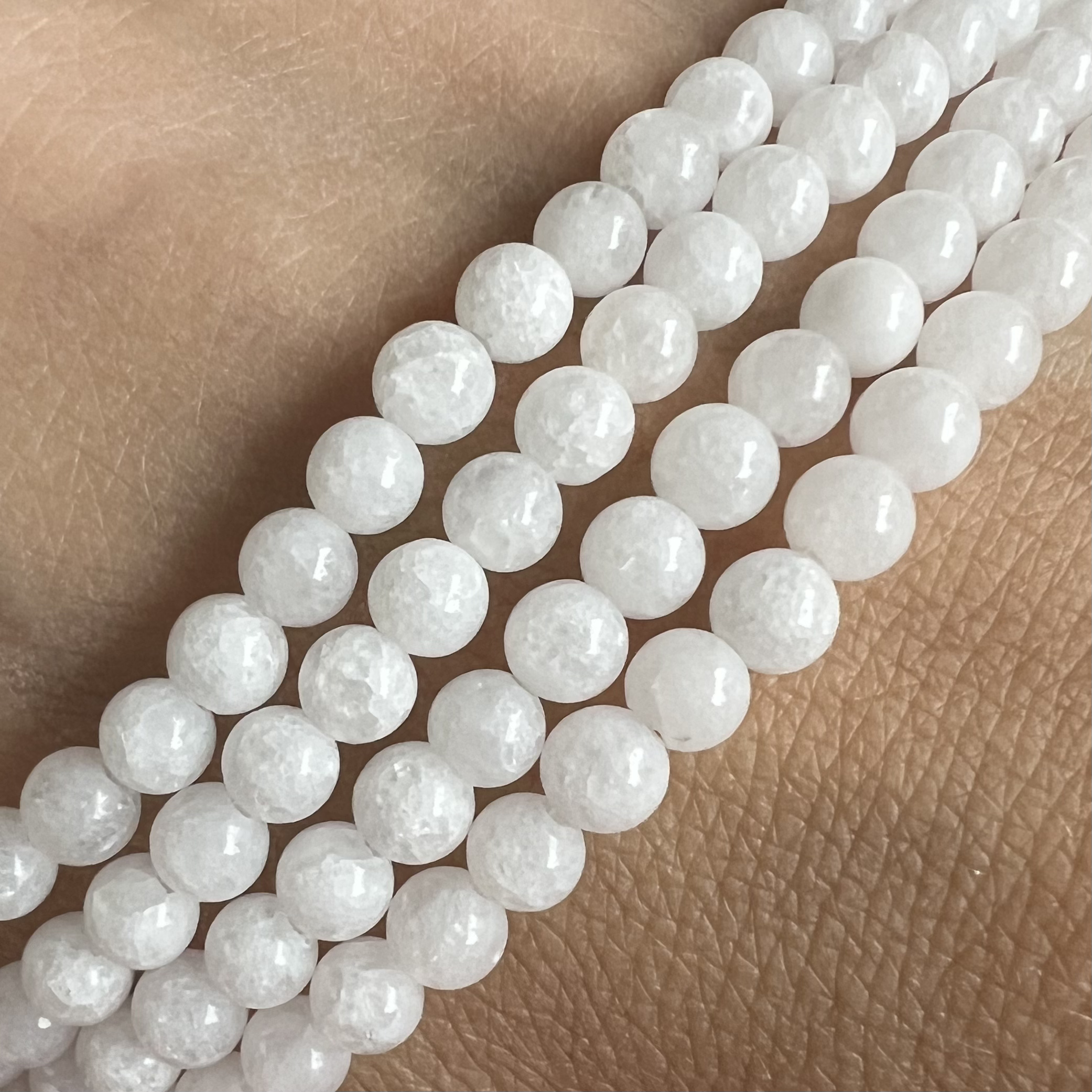 Jadeit bílý 4,5-5 mm, balení 5 ks