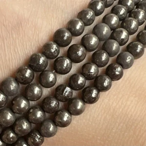 Pyrit, kvalita B, 4 mm, balení 5 ks