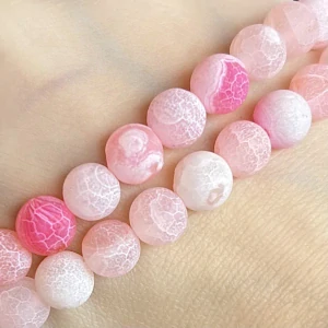 Achát ledový růžový, 8 mm, šňůra 38 cm (cca 46 korálků)