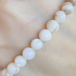 Korálky z mušloviny, 6,5-7 mm, balení 5 ks