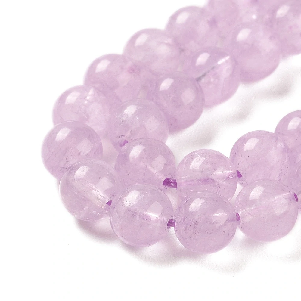 Ametyst levandulový, 6-6,5 mm, šňůra 38 cm (cca 60 korálků)