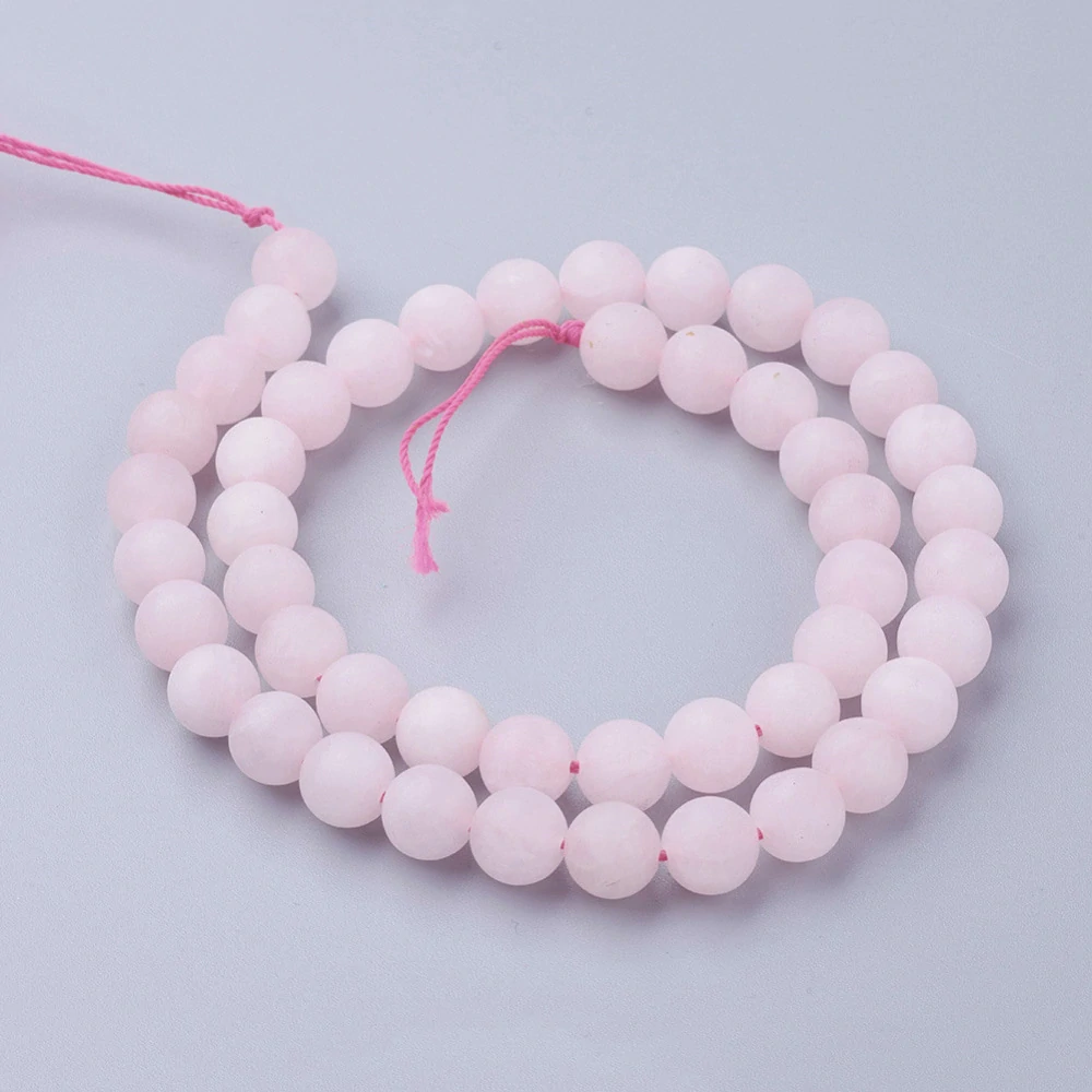 Růženín matný, 8-8,5 mm, šňůra 38 cm (cca 45 korálků)