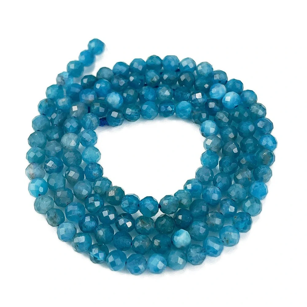 Apatit, 3-3,5 mm, fasetovaný, šňůra 38 cm (cca 120 korálků)