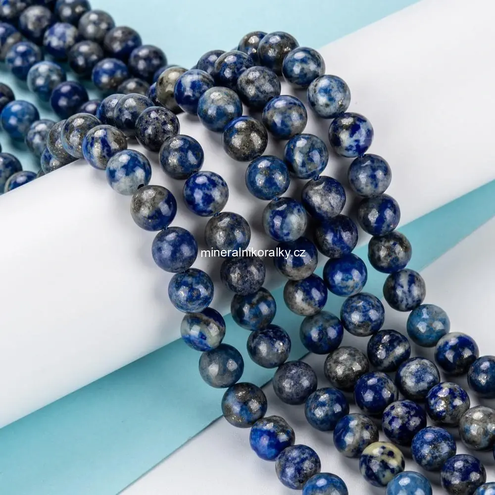 Lapis lazuli 8 mm, šňůra 38 cm (cca 45 korálků)