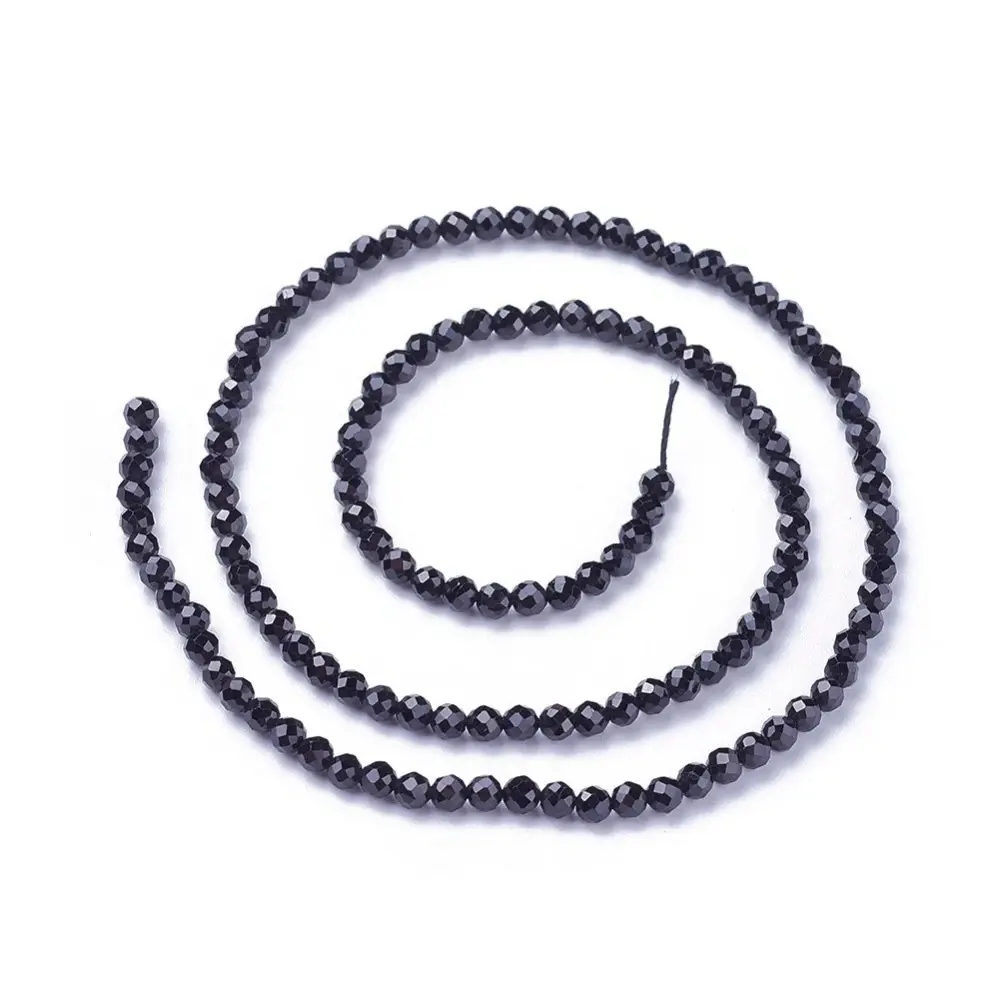 Spinel, 2 mm, fasetovaný, půlšňůra 18 cm (cca 90 korálků)