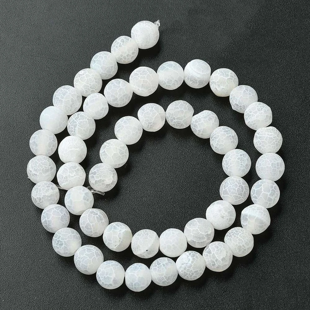 Achát ledový bílý, 8 mm, šňůra 38 cm (cca 46 korálků)