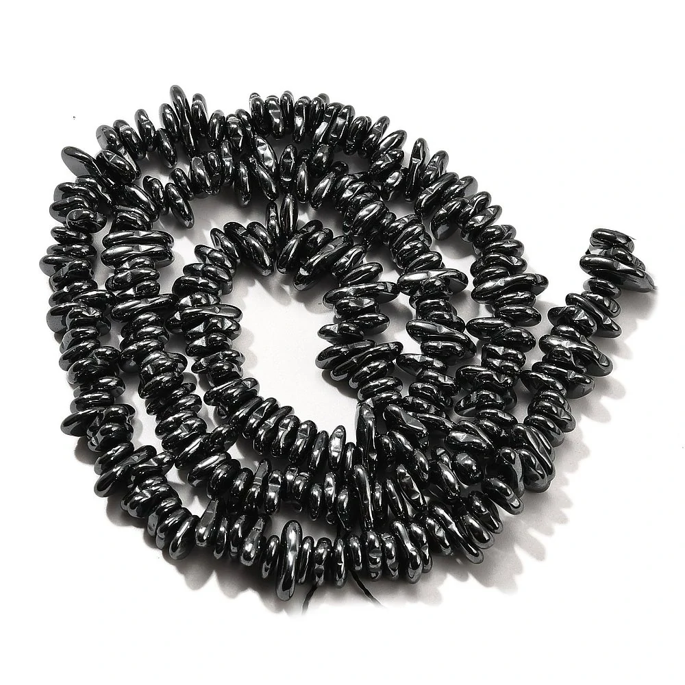 Hematit zlomky, 5-9 mm, syntetický nemagnetický, šňůra 38 cm
