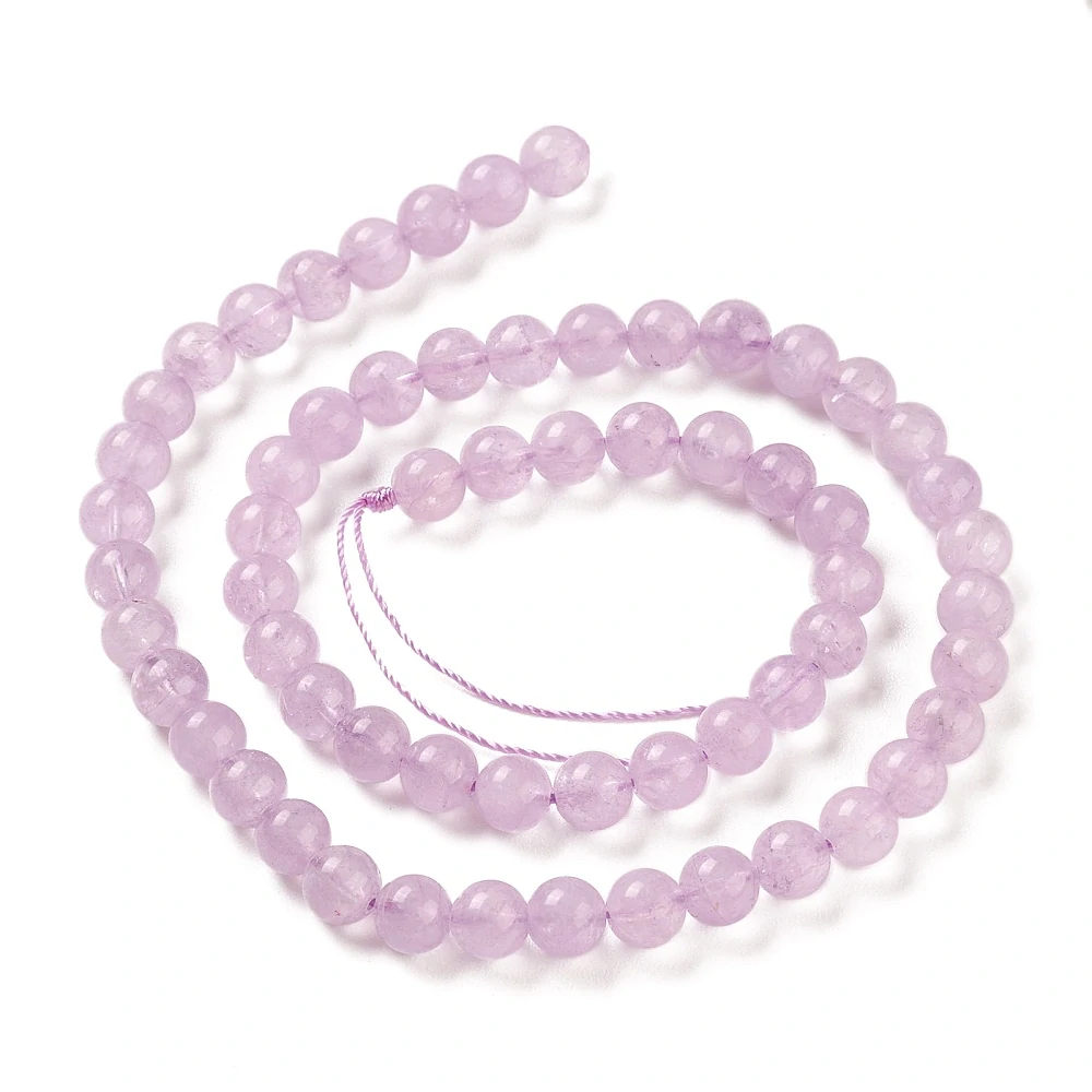 Ametyst levandulový, 6-6,5 mm, šňůra 38 cm (cca 60 korálků)
