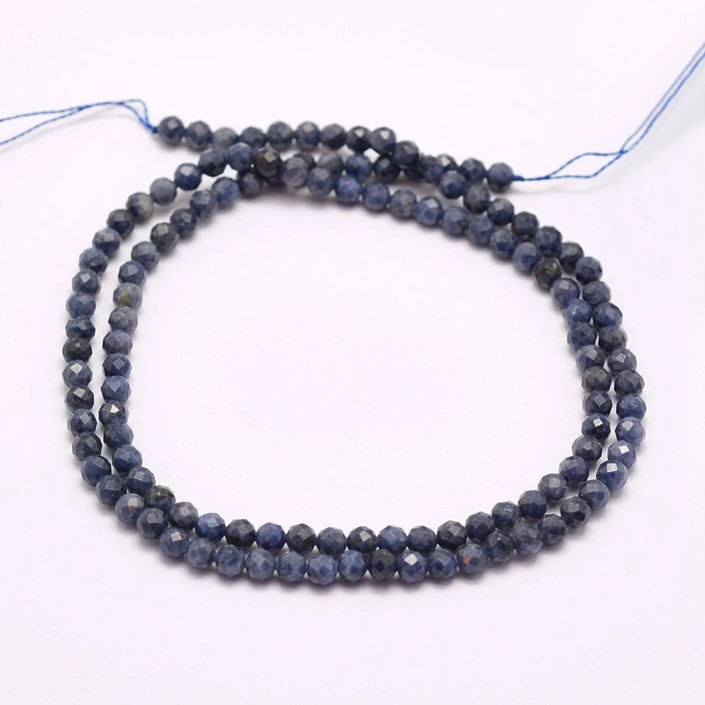 Safír, fasetovaný, kvalita A, 3-3,5 mm, půlšňůra 19 cm (cca 66 korálků)