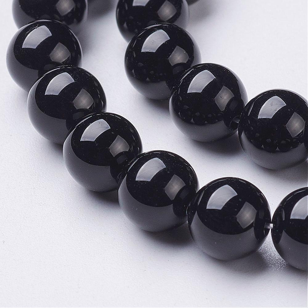 Onyx černý, kvalita A, 4-4,5 mm, šňůra 38 cm (cca 95 korálků)