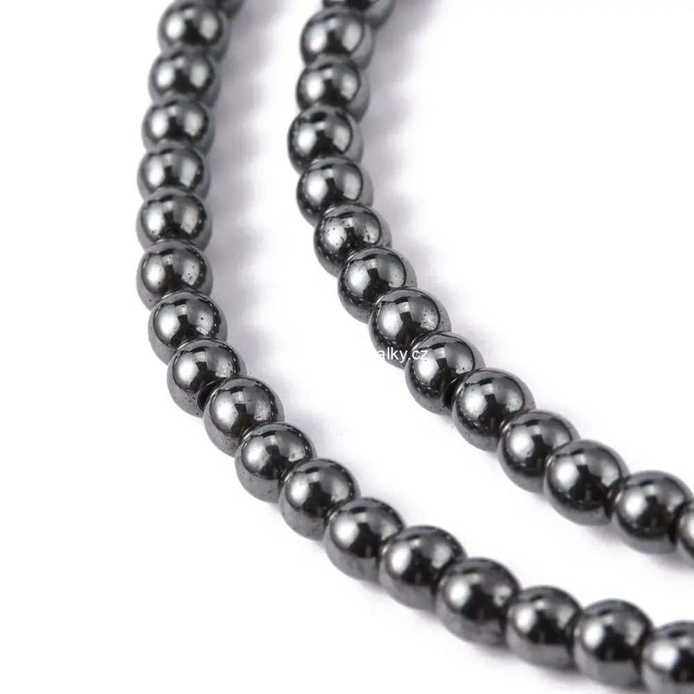 Hematit, 4 mm, syntetický nemagnetický, šňůra 38 cm (cca 95 korálků)
