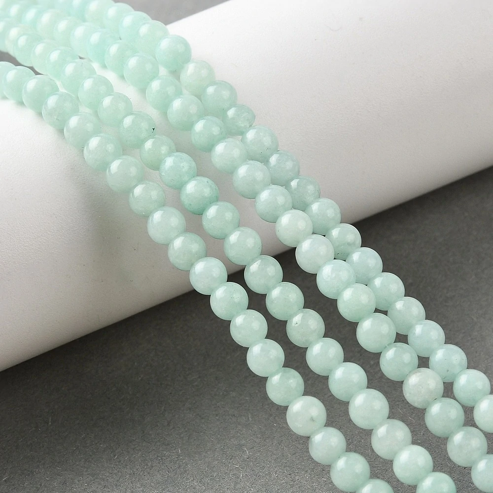 Jadeit světle zelený, 4-4,5 mm, šňůra 38 cm (cca 92 korálků)