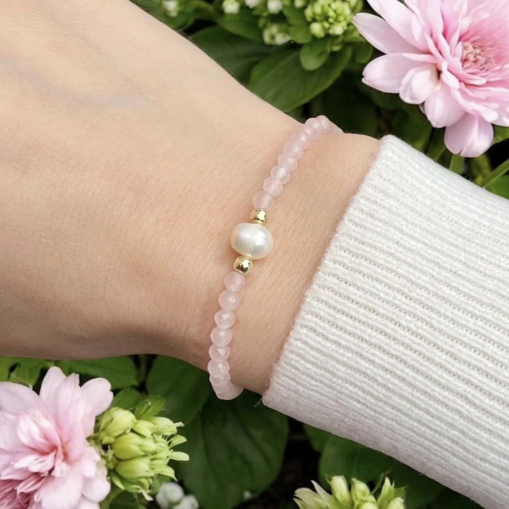 Růženín, 3mm, fasetovaný, šňůra 38 cm (cca 113 korálků)