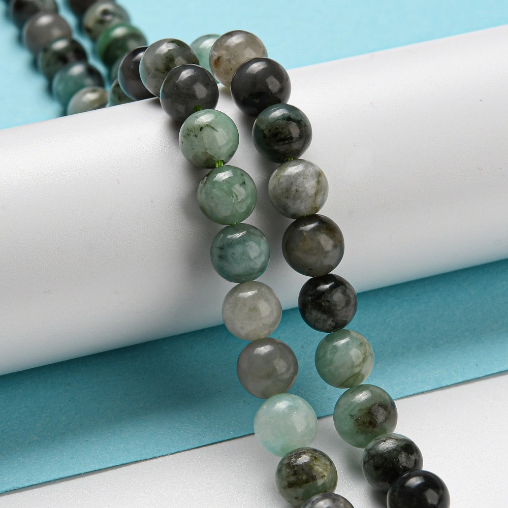 Smaragd; kvalita A; 8 mm; půlšňůra 19 cm (cca 25 korálků)