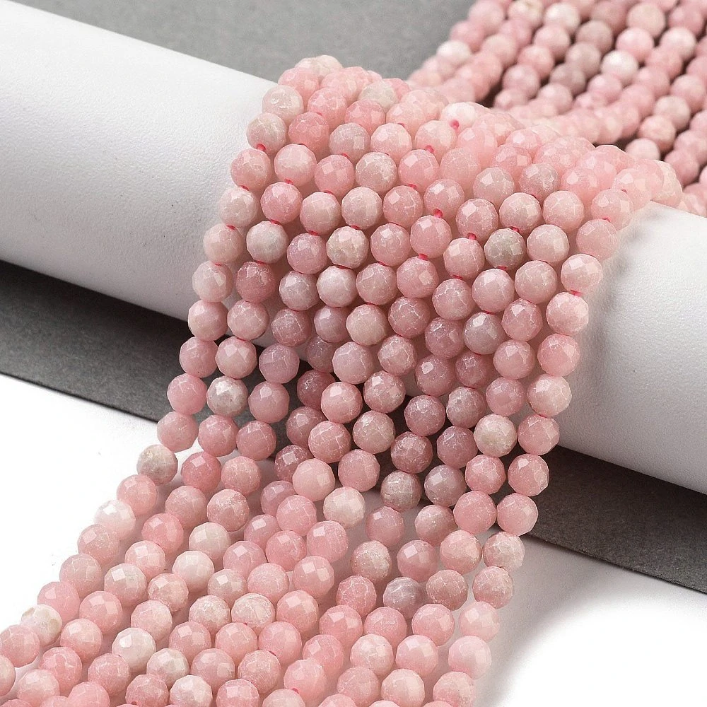 Opál růžový, fasetovaný, 4 mm, šňůra 36 cm (cca 97 korálků)