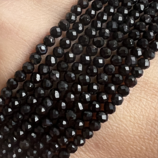 Onyx černý, kvalita B, 3 mm, fasetovaný, šňůra 38 cm (cca 120 korálků)
