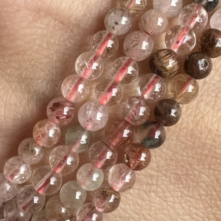 Rutilový křišťál, kvalita AA, 4-4,5 mm, půlšňůra 19 cm (cca 50 korálků)